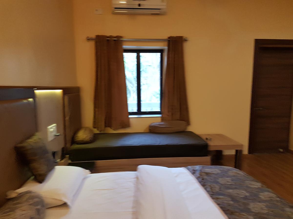 Hotel Savera Palace Mount Ábú Exteriér fotografie